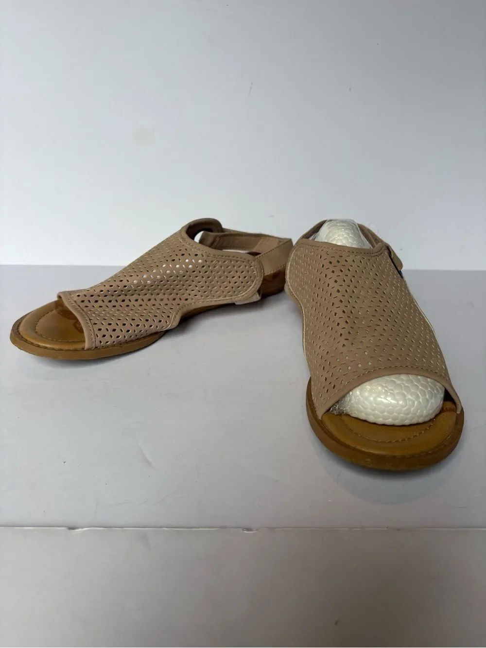 Blowfish Malibu Women's Perforated Tan Ankle Strap Sandals size 6 1/2